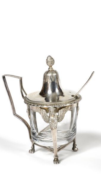 FINE SMALL MUSTARD POT. In silver with chased...