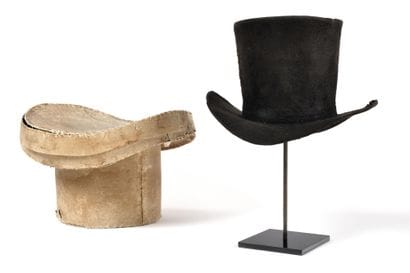 
RARE AND PROBABLY UNIQUE TOP HAT OF A HALF-SOLDIER...