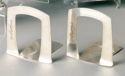 Paire de serre-livres en argent en forme...