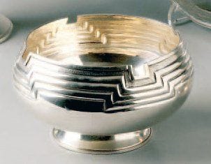 Coupe en argent à décrochements sur fond...