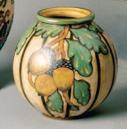 Louis LOURIOUX
Vase boule en faïence émaillé...