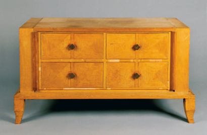 Dans le style JULES LELEU - Circa 1940
Commode...