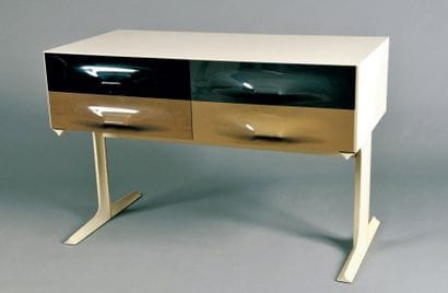 RAYMOND LOEWY (circa 1965) - Éd. DF 2000
Commode...
