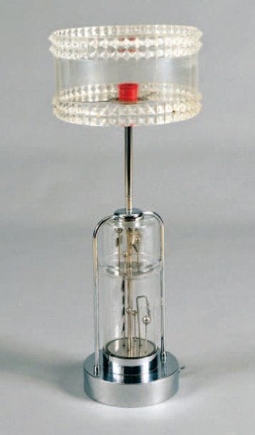 Lampe de table cinétique - Circa 1970.