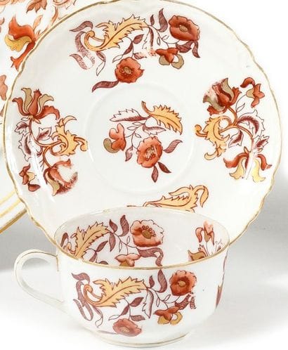 TASSE et SOUS-TASSE

Décorés d’un motif fleuri

Manufacture...