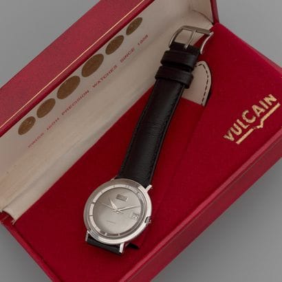 VULCAIN

Circa: 1950.

Steel bracelet watch....