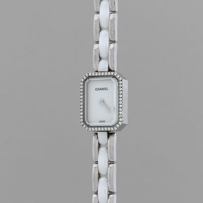 CHANEL

Premiere.

Ref:O.E.23327.

Circa:...