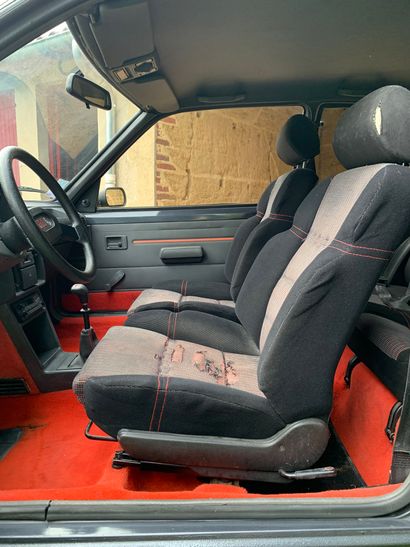 1985 PEUGEOT 
