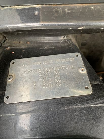 1985 PEUGEOT 

