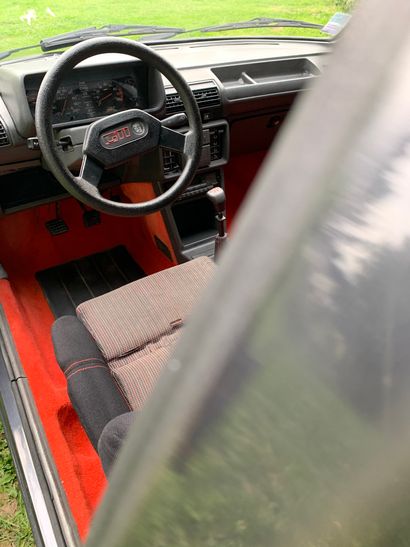1985 PEUGEOT 
