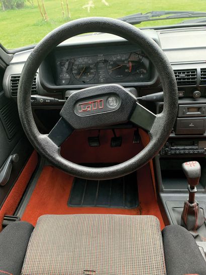 1985 PEUGEOT 
