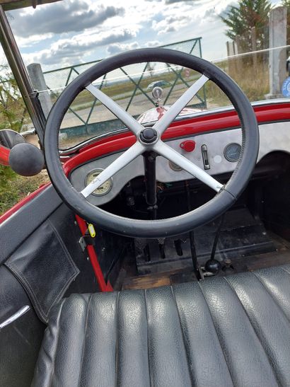 1925 CITROEN 
Fabriquée par Citroën d'octobre...
