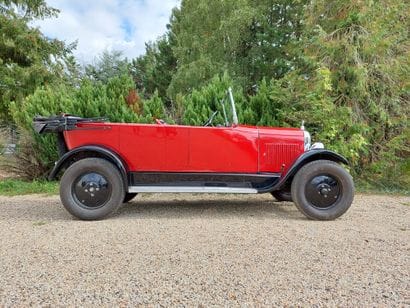 1925 CITROEN 
Fabriquée par Citroën d'octobre...