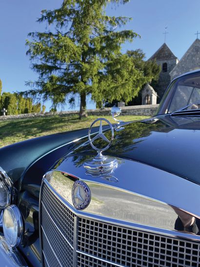 1969 MERCEDES-BENZ 
