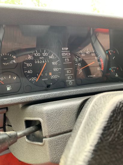 1985 PEUGEOT 

