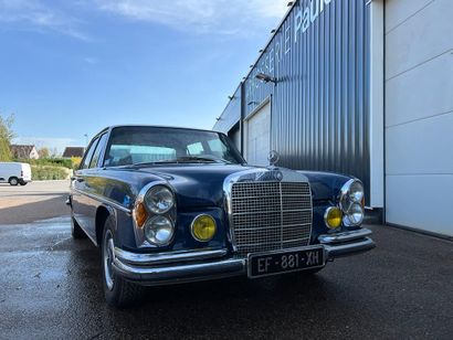 1971 MERCEDES-BENZ 
