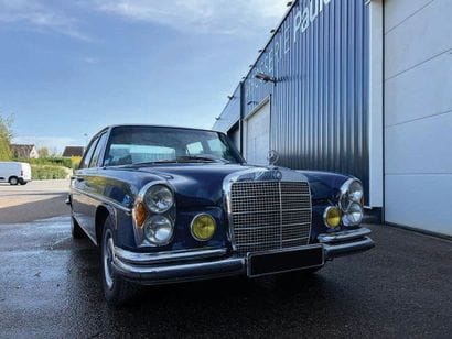 1971 MERCEDES-BENZ 

