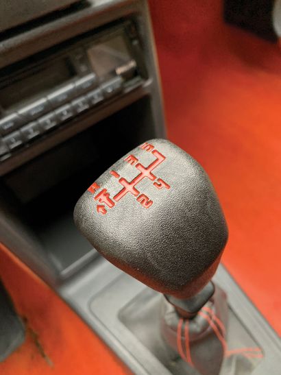 1985 PEUGEOT 
