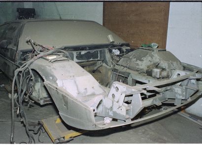 1977 LAMBORGHINI 
