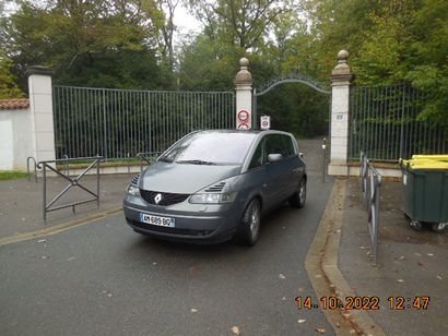2001 RENAULT 
