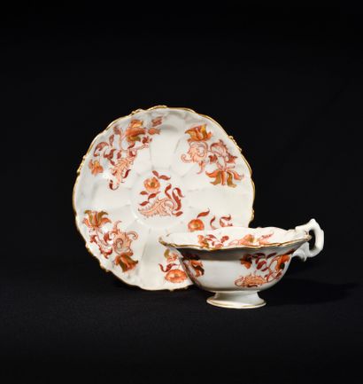 Tasse et sa sous-tasse

Manufacture M.S.Kornilov...