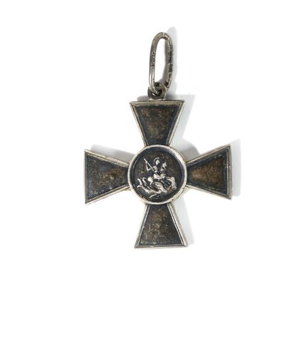 CROIX de l’ordre de Saint Georges, 4e classe

Argent,...