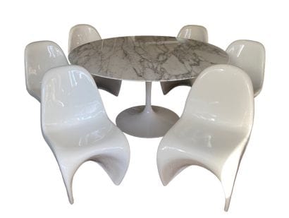 Dans le goût de VITRA

Modèle Panton

Six...