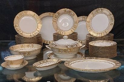 BERNARDAUD - Polignac model including : 

-...