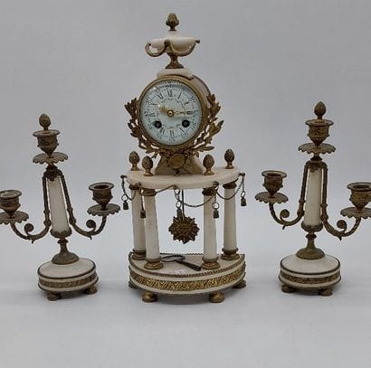 Gilded bronze and marble CHIMNEY ROD 

Louis...