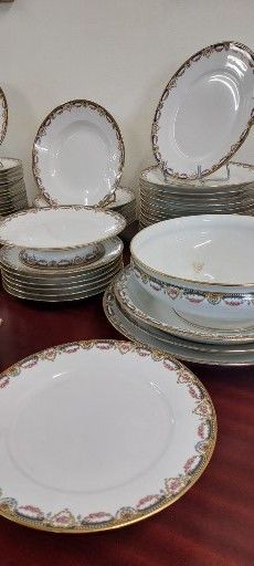 LIMOGES - F.LEGRAND and Cie 

Part of a table...