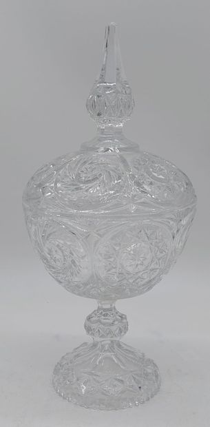 DRAGEOIR en cristal taillé

H : 32 cm
