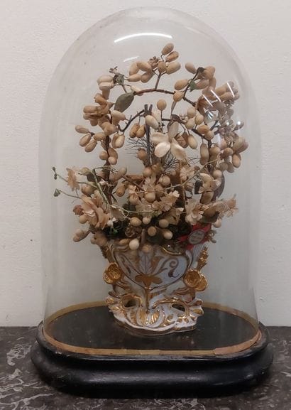 VASE DE MARIEE en porcelaine blanche et doré...