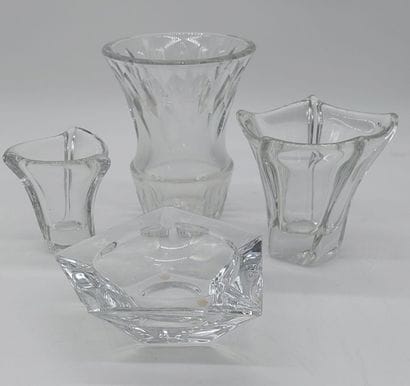 LOT DE VERRERIES, BACCARAT et DAUM comprenant...