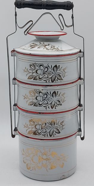 GAMELLES en tole émaillé blanche et rouge

Vers...