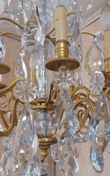LUSTRE en bronze doré et pampilles de style...