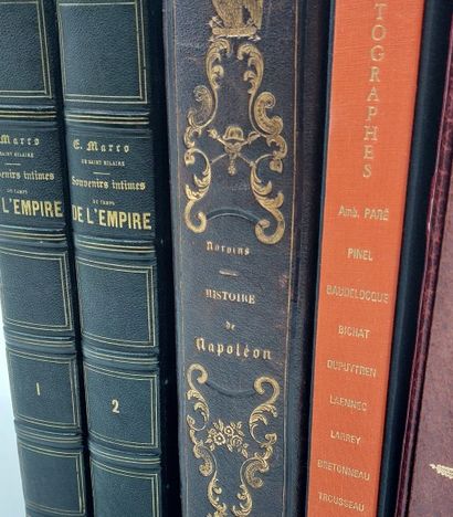 LOT DE CINQ OUVRAGES : 

- E. MARCO, Souvenirs...