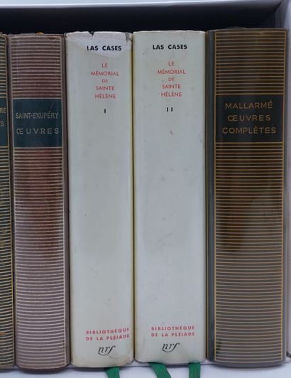 LOT DE HUIT PLEIADES :

- L'histoire et ses...