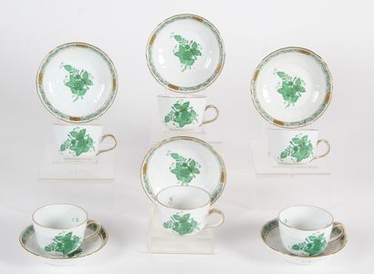FACTORY OF HEREND HUNGARY.
Six cups and under...