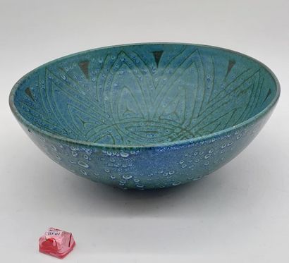 MEYNARD
Ceramic bowl
50's
H: 11 cm D: 31.5...