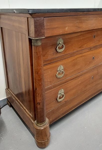 walnut and walnut veneer COMMODE, four drawers,...