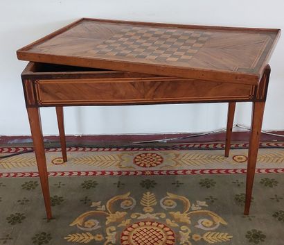 TRIC TRAC TABLE in wood and veneer decorated...