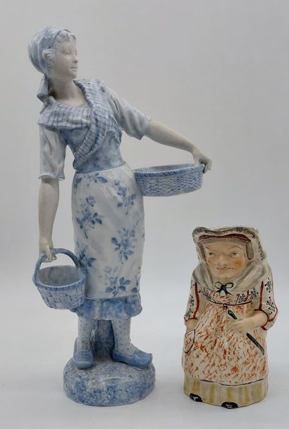 PAYSANNE AUX PANNIERS in porcelain 
H : 47...