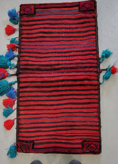 TAPIS DE SELLE DE CHAMEAU en laine et perles...