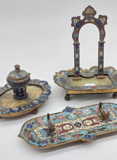 Bronze, cloisonné enamel and onyx WATCH HOLDER
H:...
