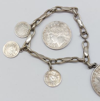 LOT in silver and metal including : 
- a...