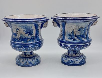 NEVERS
Pair of Montagnon planters decorated...