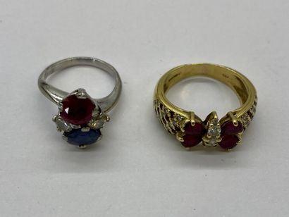 SET
- Yellow gold ruby ring
Gross weight...