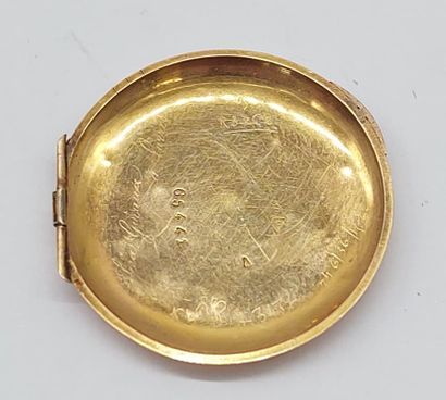 Gold GOUSSET WATCH COVER
Weight : 2,25 g