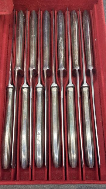 silver-plated MENAGERE, some Christofle parts
In...