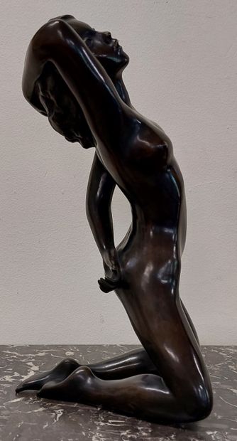 Charles CORREIA (1930-1988) 
Kneeling woman...